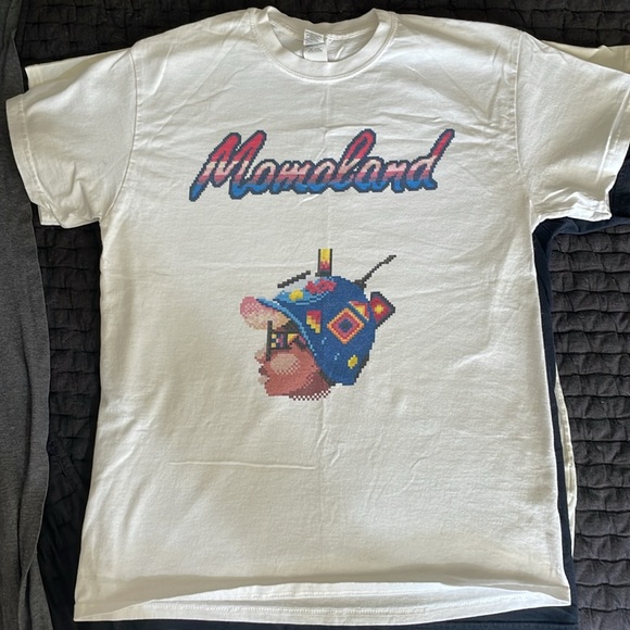 Graphic t shirt bundle, men’s medium - Picture 3 of 3